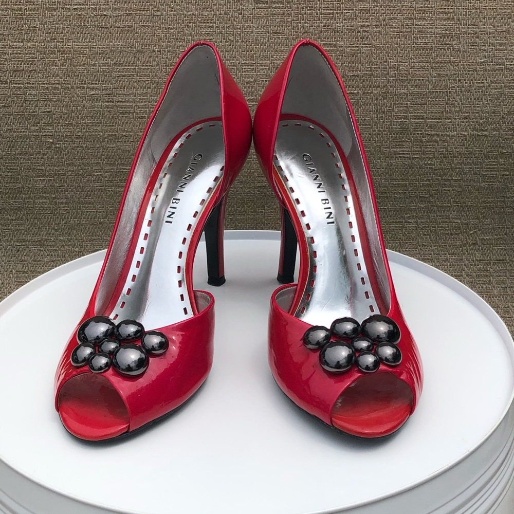 Gianni Bini Pink and Silver Heels